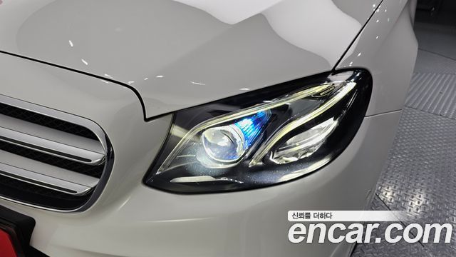 Mercedes-Benz E-Class E300 AMG Line