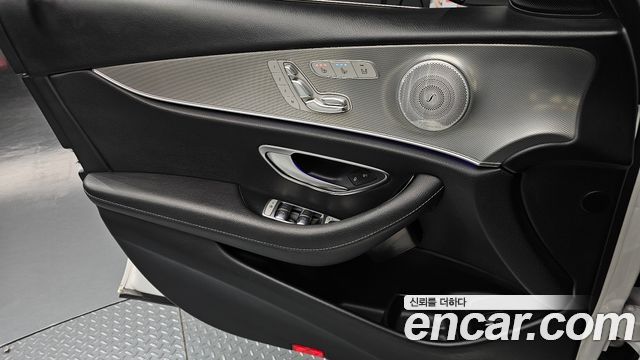 Mercedes-Benz E-Class E300 AMG Line