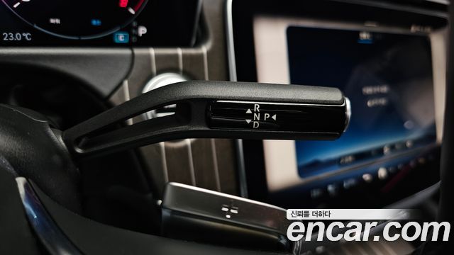 Mercedes-Benz E-Class E300 4MATIC Exclusive