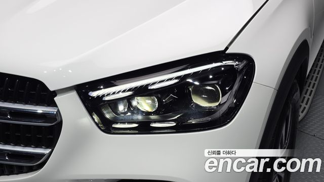 Mercedes-Benz GLE-Class GLE300d 4MATIC