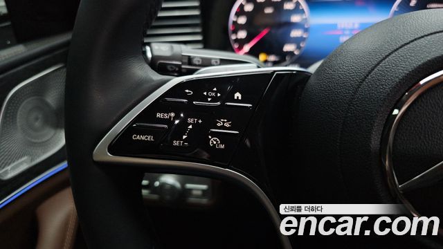 Mercedes-Benz GLE-Class GLE300d 4MATIC