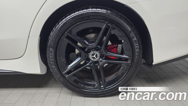 Mercedes-Benz CLS-Class CLS300d AMG Line