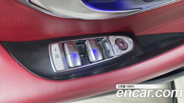 Mercedes-Benz CLS-Class CLS300d AMG Line