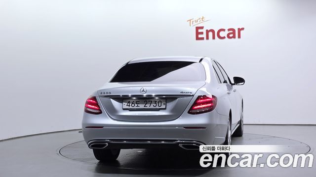 Mercedes-Benz E-Class E220d 4MATIC Exclusive