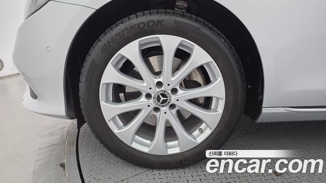 Mercedes-Benz E-Class E220d 4MATIC Exclusive