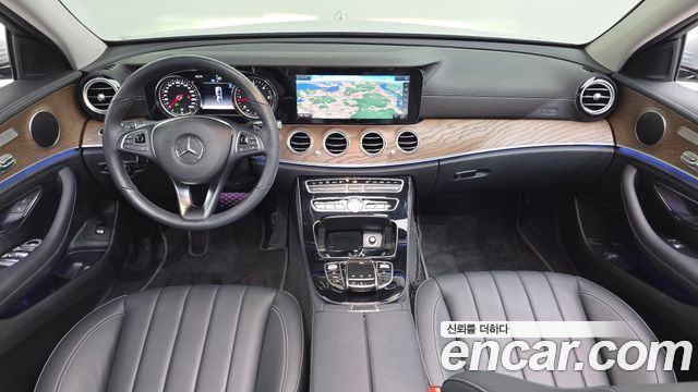 Mercedes-Benz E-Class E220d 4MATIC Exclusive