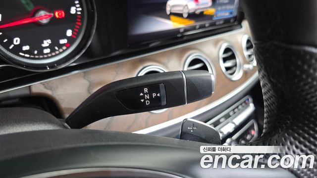 Mercedes-Benz E-Class E220d 4MATIC Exclusive