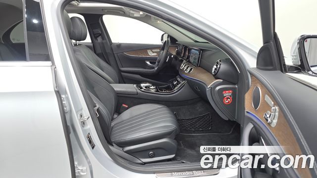 Mercedes-Benz E-Class E220d 4MATIC Exclusive