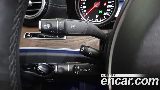 Mercedes-Benz E-Class E220d 4MATIC Exclusive