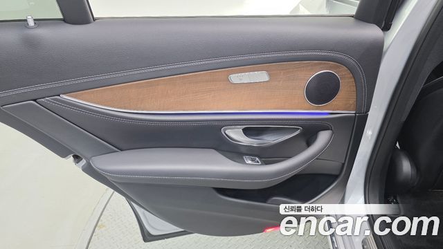 Mercedes-Benz E-Class E220d 4MATIC Exclusive