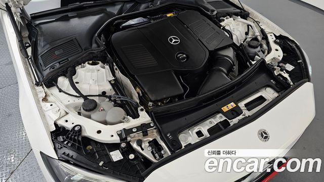 Mercedes-Benz C-Class C300 4MATIC AMG Line