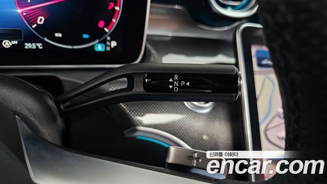 Mercedes-Benz C-Class C300 4MATIC AMG Line