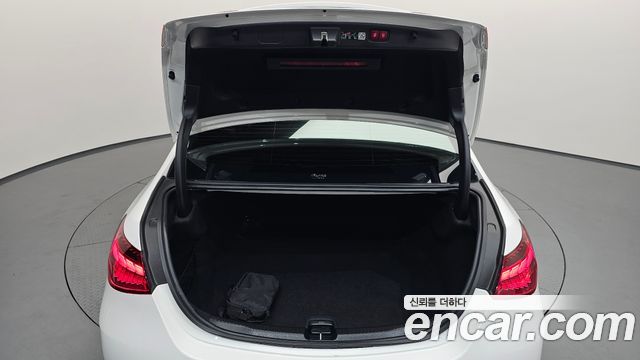 Mercedes-Benz C-Class C300 4MATIC AMG Line