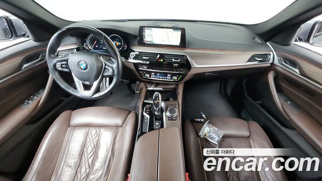 BMW 5-Series 530i xDrive M Sport Package Plus