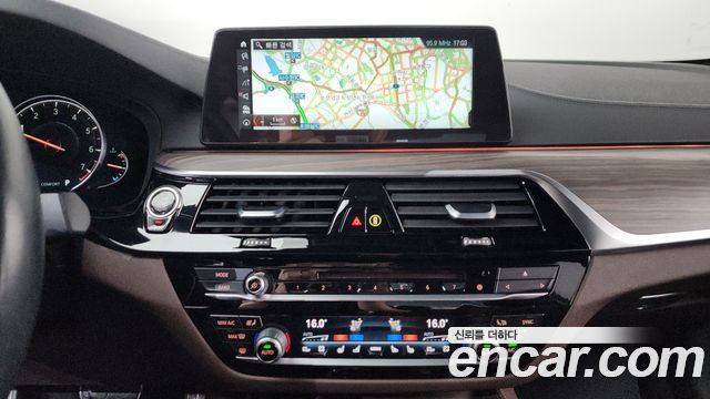 BMW 5-Series 530i xDrive M Sport Package Plus
