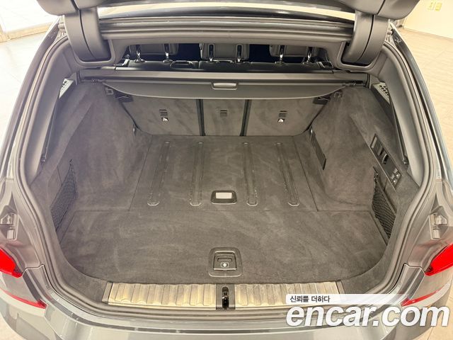 BMW 3-Series M340i xDrive Touring Performance