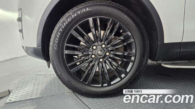 Land Rover Discovery 3.0 TD6 HSE Luxury