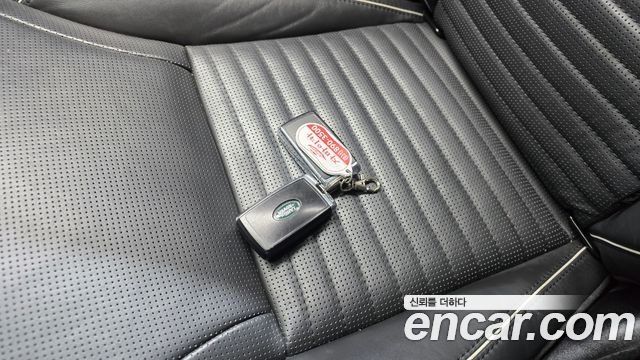 Land Rover Discovery 3.0 TD6 HSE Luxury