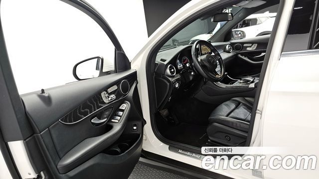 Mercedes-Benz GLC-Class GCL300 4MATIC Coupe