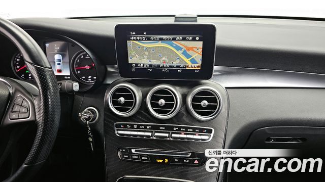 Mercedes-Benz GLC-Class GCL300 4MATIC Coupe