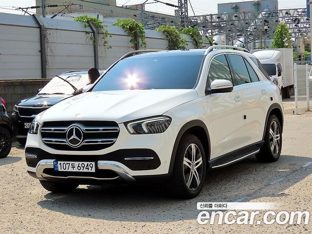 Mercedes-Benz GLE-Class GLE300d 4MATIC