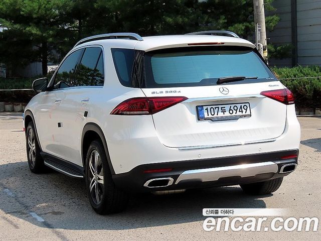 Mercedes-Benz GLE-Class GLE300d 4MATIC