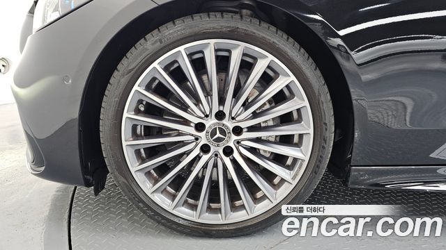 Mercedes-Benz C-Class C300 4MATIC AMG Line