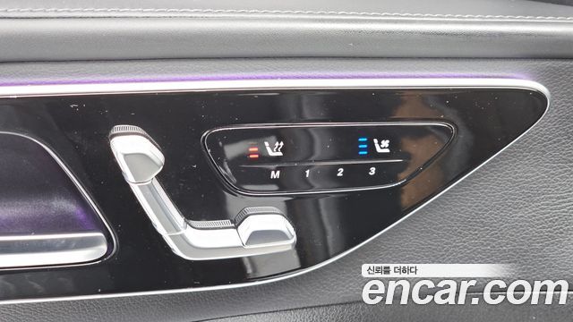Mercedes-Benz C-Class C300 4MATIC AMG Line