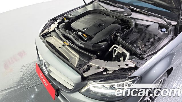Mercedes-Benz C-Class C200