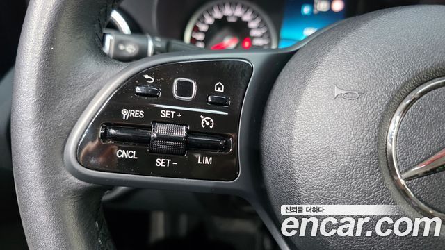 Mercedes-Benz C-Class C200