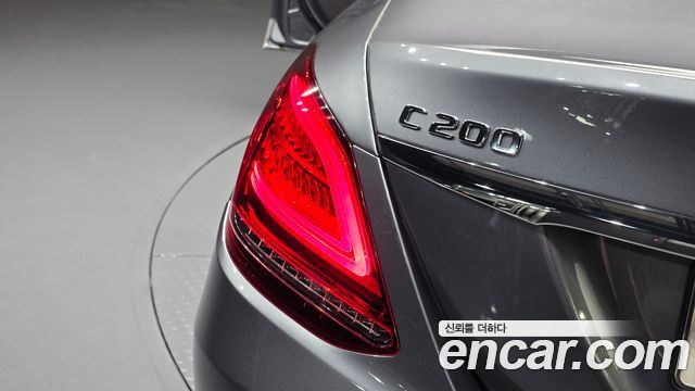Mercedes-Benz C-Class C200