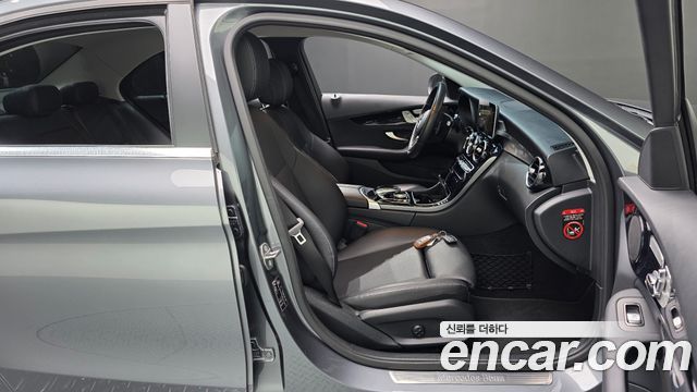 Mercedes-Benz C-Class C200