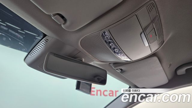 Mercedes-Benz C-Class C200