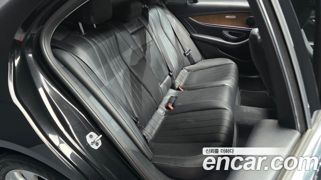 Mercedes-Benz E-Class E220d 4MATIC Exclusive