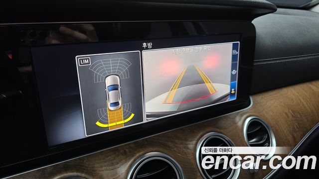 Mercedes-Benz E-Class E220d 4MATIC Exclusive