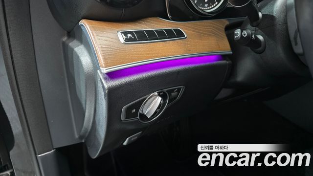 Mercedes-Benz E-Class E220d 4MATIC Exclusive