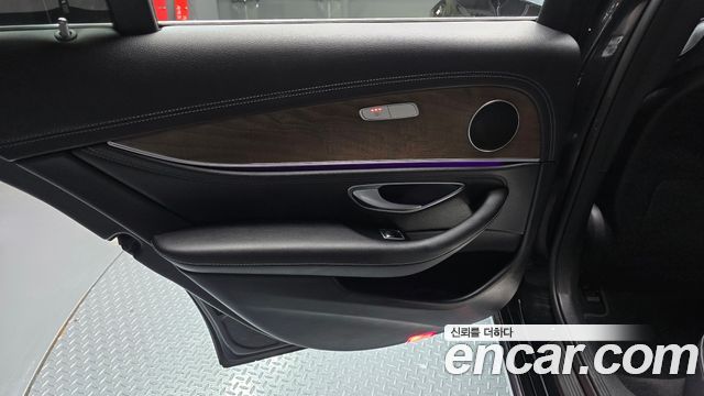 Mercedes-Benz E-Class E220d 4MATIC Exclusive