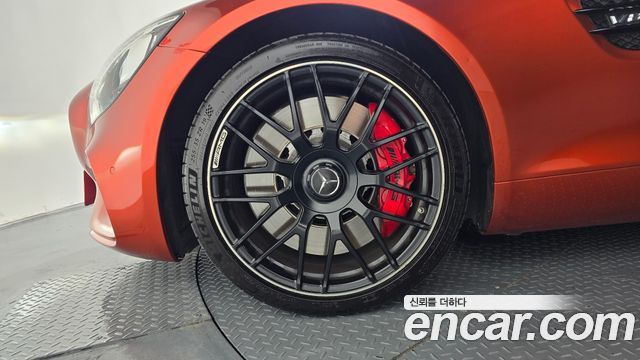Mercedes-Benz AMG GT S 4.0