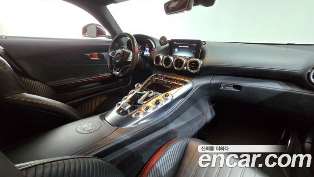 Mercedes-Benz AMG GT S 4.0