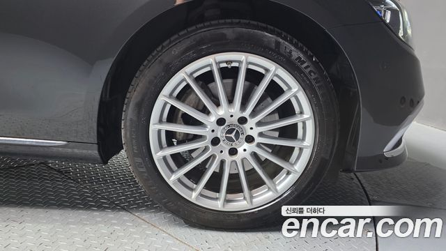 Mercedes-Benz E-Class E250 Exclusive