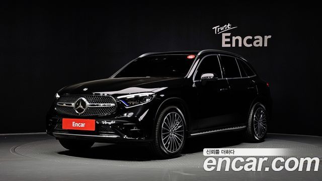 Mercedes-Benz GLC-Class GLC300 4MATIC AMG Line