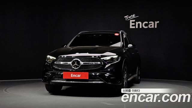 Mercedes-Benz GLC-Class GLC300 4MATIC AMG Line