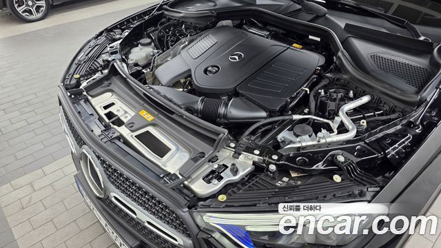 Mercedes-Benz GLC-Class GLC300 4MATIC AMG Line
