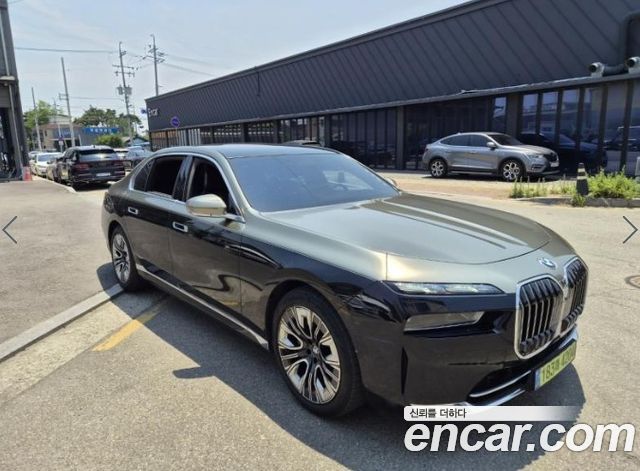 BMW 7-Series 740i sDrive Design Pure Excellence