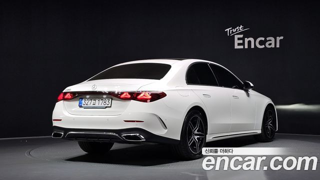 Mercedes-Benz E-Class E200 AMG Line