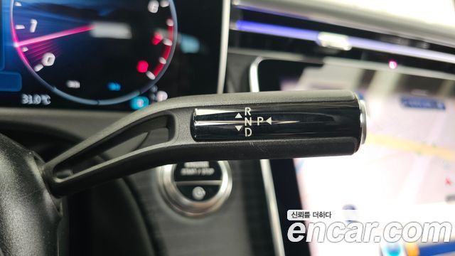 Mercedes-Benz E-Class E200 AMG Line