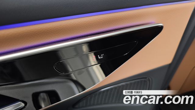 Mercedes-Benz E-Class E200 AMG Line