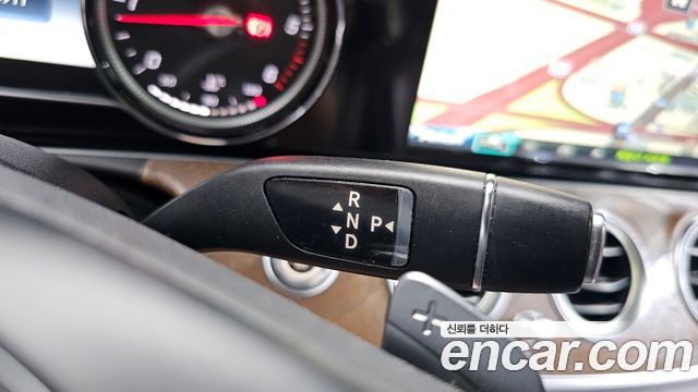 Mercedes-Benz E-Class E220d Exclusive