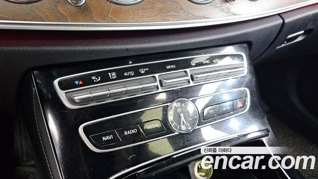 Mercedes-Benz E-Class E220d Exclusive