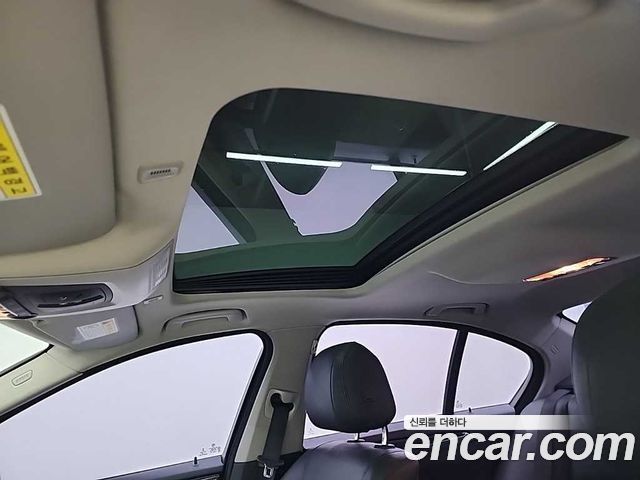 BMW 5-Series 528i xDrive M Aero Dynamic